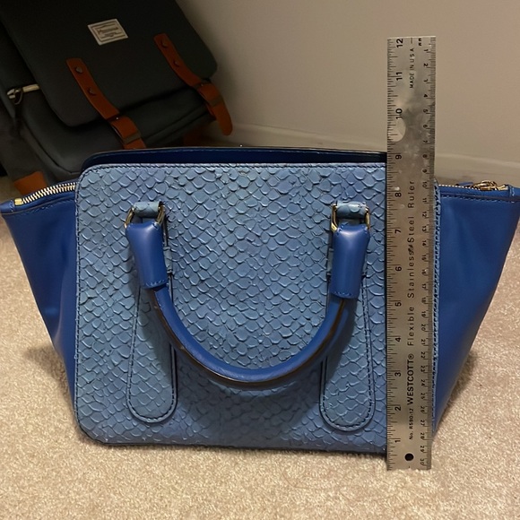 Escada in excellent condition. Used only few times. - Picture 14 of 16
